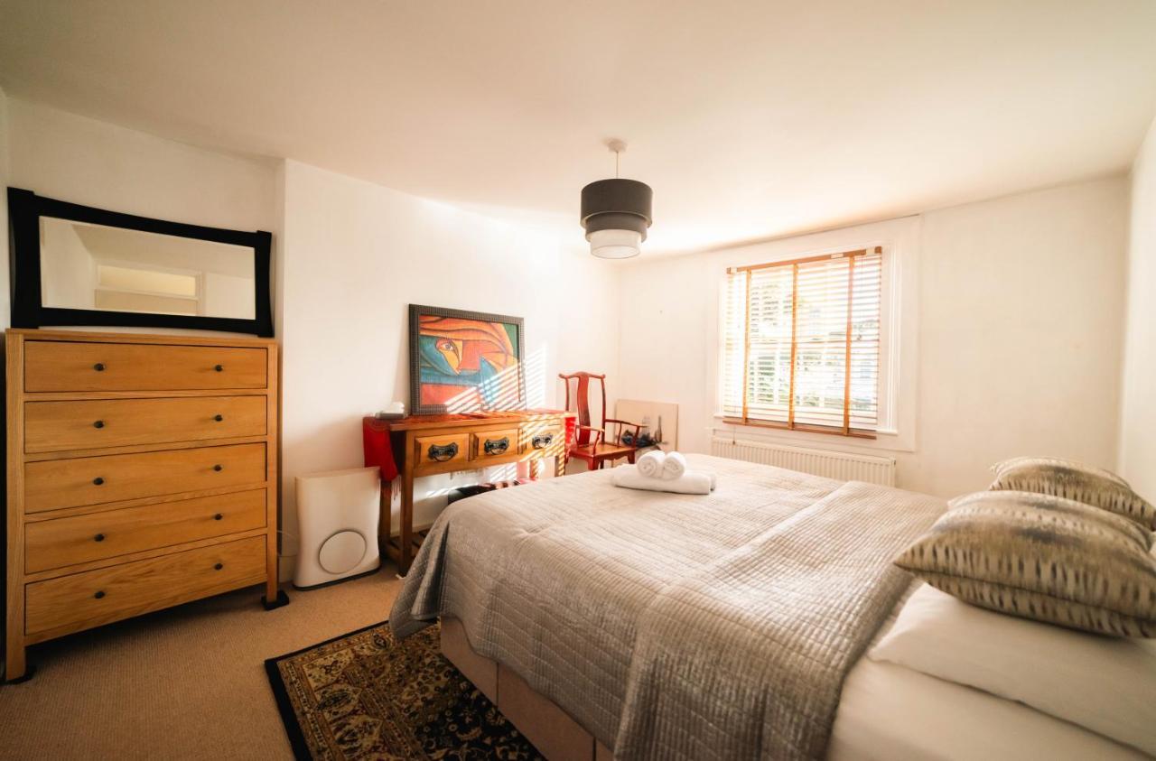 Stylish 2 Bedroom Flat In Camden Town Londra Exterior foto
