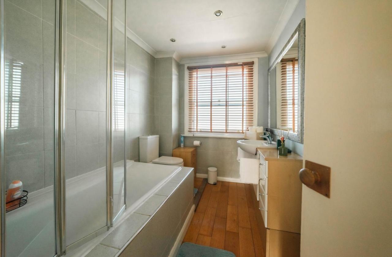 Stylish 2 Bedroom Flat In Camden Town Londra Exterior foto