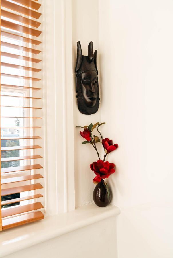 Stylish 2 Bedroom Flat In Camden Town Londra Exterior foto
